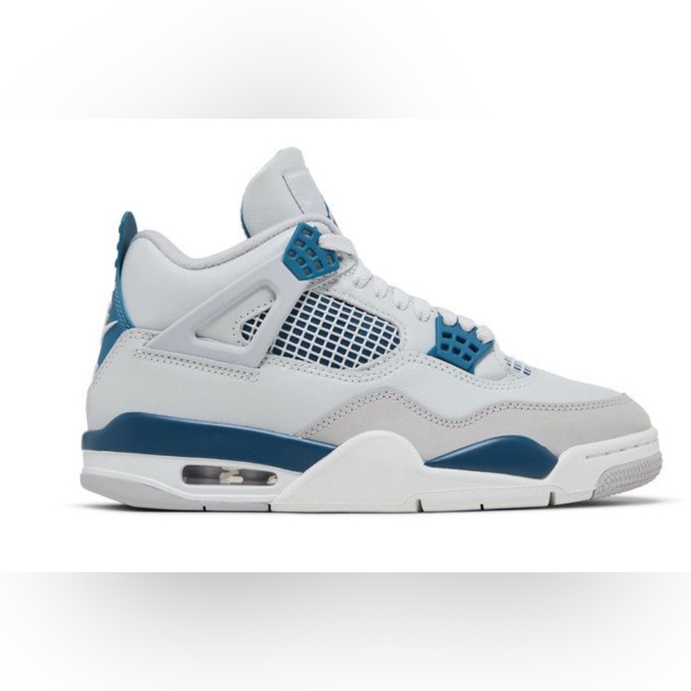 Jordan 4s